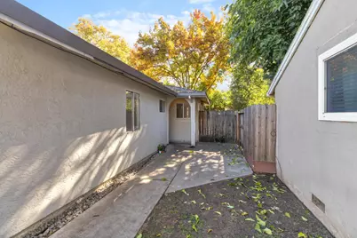 5220 15th Avenue, Sacramento, CA 95820 - Photo 3