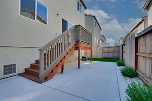 1425 Silverbell Dr, Stockton, CA 95206 - Photo 17