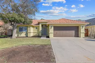 2411 Cottonwood Dr, Hanford, CA 93230 - Photo 1