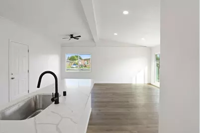 3903 Hogue Avenue, Stockton, CA 95204 - Photo 21