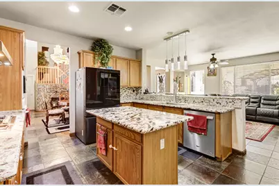 9820 Spring View Way, Elk Grove, CA 95757 - Photo 19