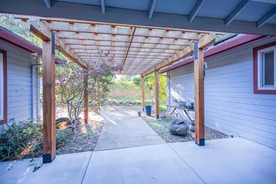242 Montgomery Drive, Mokelumne Hill, CA 95245 - Photo 7
