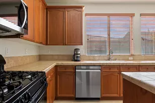 3404 Nouveau Way, Rancho Cordova, CA 95670 - Photo 19