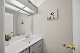 7430 Rush River Dr, Sacramento, CA 95831 - Photo 29