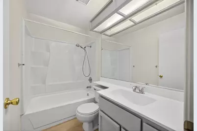 7430 Rush River Drive, Sacramento, CA 95831 - Photo 31