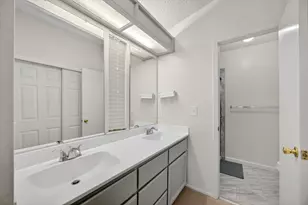 7430 Rush River Dr, Sacramento, CA 95831 - Photo 27