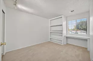 7430 Rush River Dr, Sacramento, CA 95831 - Photo 35