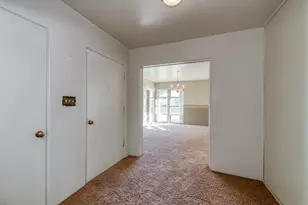 610 Park Ln, Madera, CA 93637 - Photo 7