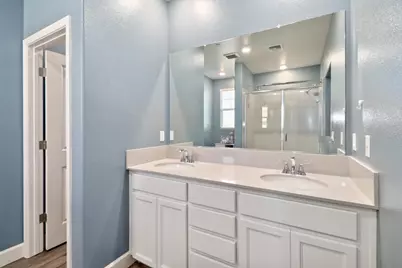 8000 Oxbow Landing Loop, Roseville, CA 95747 - Photo 25