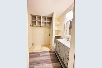 2372 Balme Dr, San Jose, CA 95122 - Photo 19