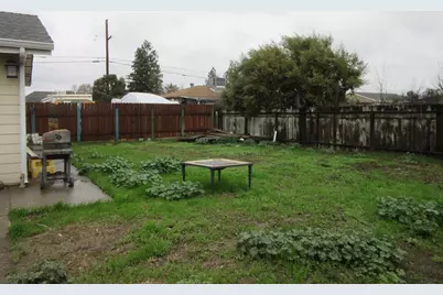 1918 S Olive Avenue, Stockton, CA 95215 - Photo 25