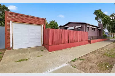 1901 85th Avenue, Oakland, CA 94621 - Photo 45