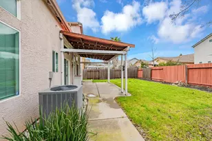 9065 Robbins Rd, Sacramento, CA 95829 - Photo 43