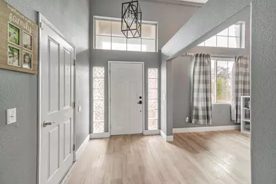9065 Robbins Road, Sacramento, CA 95829 - Photo 5