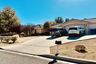 15358 Lookout Rd, Apple Valley, CA 92307 - Photo 7