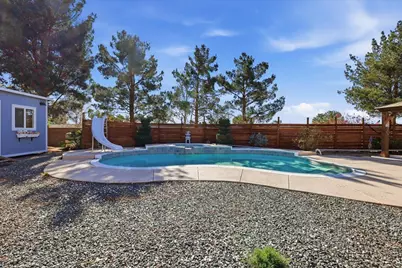 15358 Lookout Road, Apple Valley, CA 92307 - Photo 19