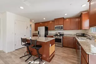 802 Reisling Ln, Coalinga, CA 93210 - Photo 11