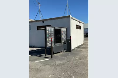 107 W Pacheco Boulevard, Los Banos, CA 93635 - Photo 3