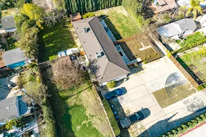 5652 Broadway, Sacramento, CA 95820 - Photo 1