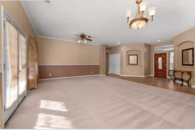 1947 Hampton, Hanford, CA 93230 - Photo 17