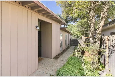 8744 Contemporary Court, Elk Grove, CA 95624 - Photo 5