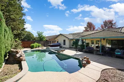 737 Lake Canyon Avenue, Galt, CA 95632 - Photo 39