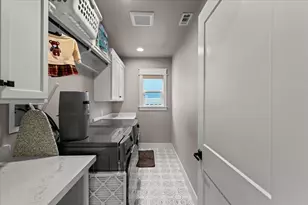 536 38th St, Sacramento, CA 95816 - Photo 23