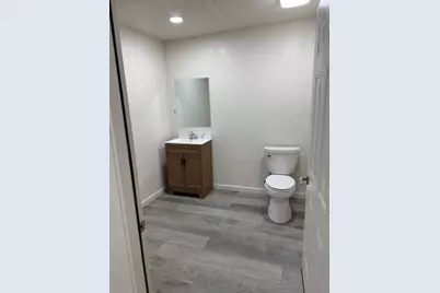 1412 Paradise Lane #B, Los Banos, CA 93635 - Photo 7