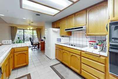 998 Mariposa Drive, Yuba City, CA 95991 - Photo 5