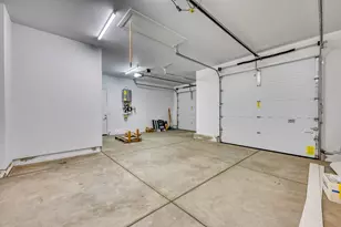 741 Estates Dr, Sacramento, CA 95864 - Photo 33