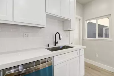3989 Broadway, Sacramento, CA 95817 - Photo 13