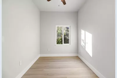 3989 Broadway, Sacramento, CA 95817 - Photo 17