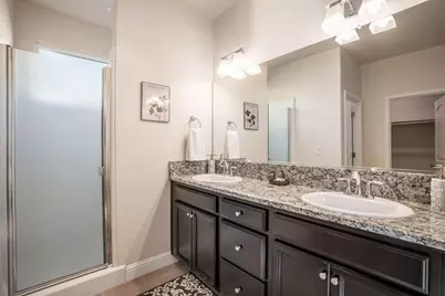 1797 Clearwater Street, Tulare, CA 93274 - Photo 15