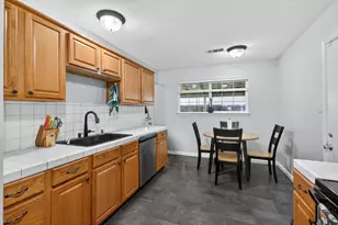 5616 Sapunor Way, Carmichael, CA 95608 - Photo 15