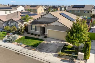 1676 Red Ribbons Ln, Manteca, CA 95337 - Photo 3