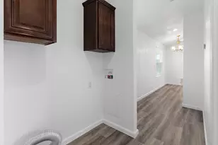 McHenry, Modesto, CA 95356 - Photo 15