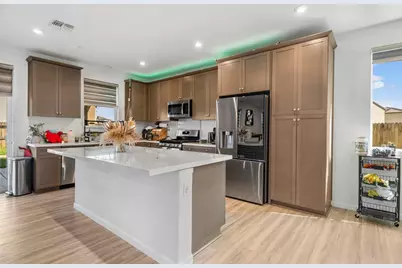 2883 Pixley Court, Manteca, CA 95337 - Photo 9