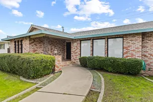 1570 Valley View Dr, Yuba City, CA 95993 - Photo 3