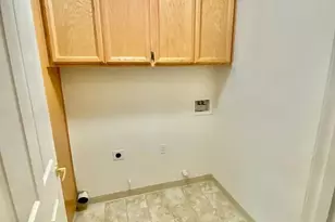 131 McDaniel Cir, Sacramento, CA 95838 - Photo 9