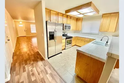 131 McDaniel Circle, Sacramento, CA 95838 - Photo 5