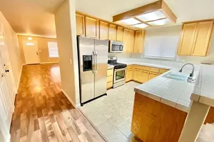 131 McDaniel Cir, Sacramento, CA 95838 - Photo 5
