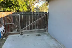 2049 Miller Ave, Modesto, CA 95354 - Photo 19