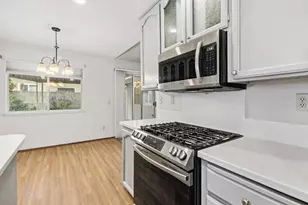 7325 Sunsilver Ln, Sacramento, CA 95828 - Photo 21