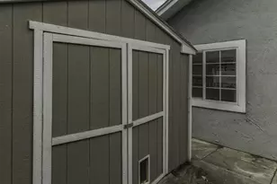 908 Deer Park Dr, Modesto, CA 95358 - Photo 41