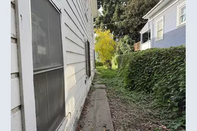 2212 11th Street, Sacramento, CA 95818 - Photo 7