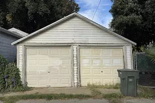 2212 11th St, Sacramento, CA 95818 - Photo 9