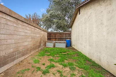 2132 Newbury Circle, Lodi, CA 95240 - Photo 37