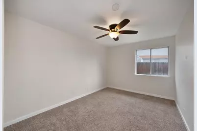 5943 Laguna Villa Way, Elk Grove, CA 95758 - Photo 25