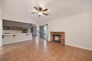 5943 Laguna Villa Way, Elk Grove, CA 95758 - Photo 9