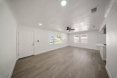 1017 Kings Avenue, Chowchilla, CA 93610 - Photo 5